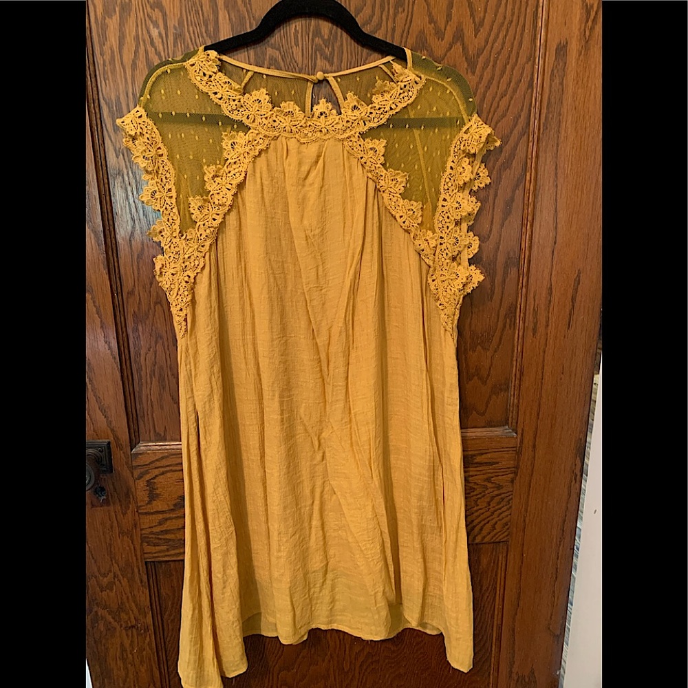 Yellow dress